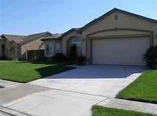 2499 S Lind Ave, Fresno, CA 93725