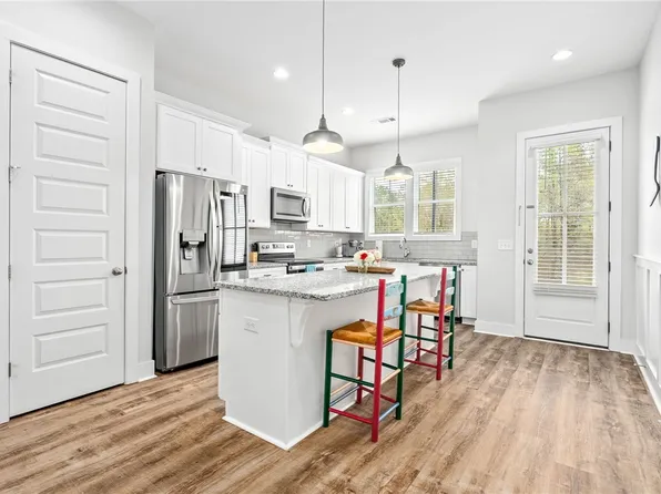 623 Cameron Ct, Auburn, AL 36830