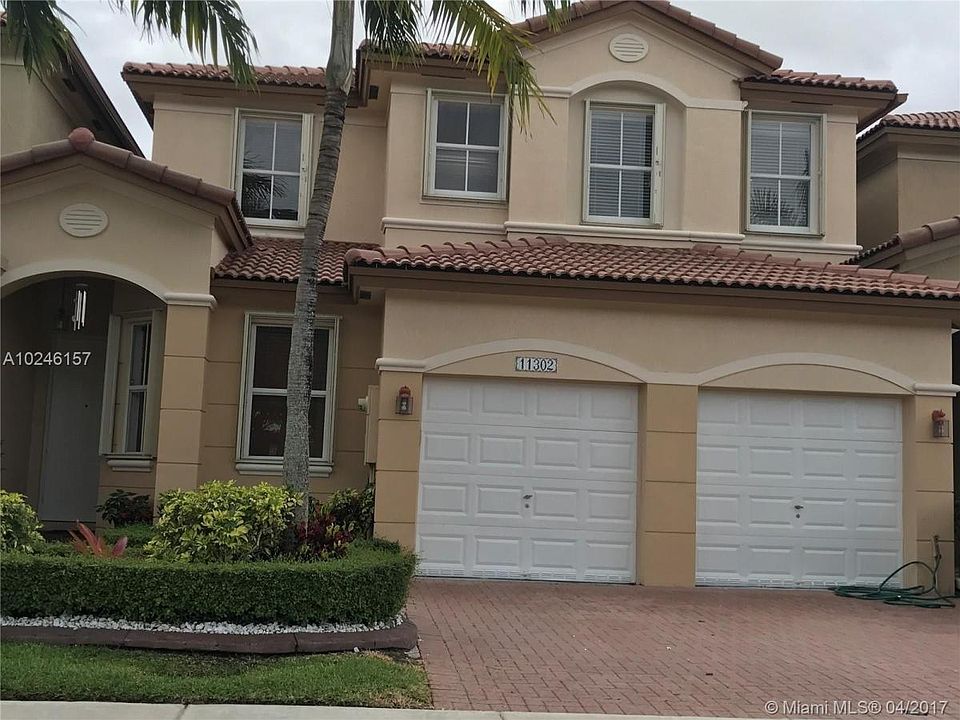 1st image of 11302 NW 75th Ln