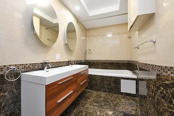 Rented by Winzone Realty Inc | media 22