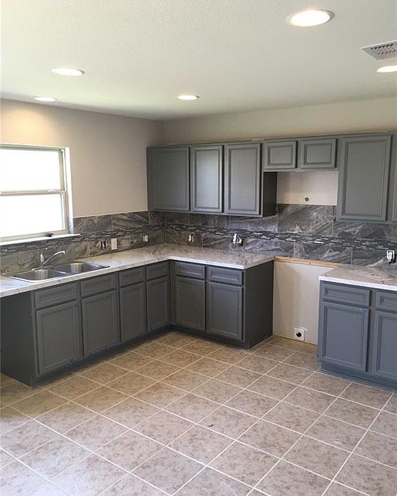 2nd image of 14793 Cedar Creek Way Walk