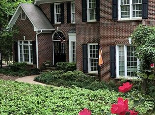 223 Deer Spring Ln, Simpsonville, SC 29680