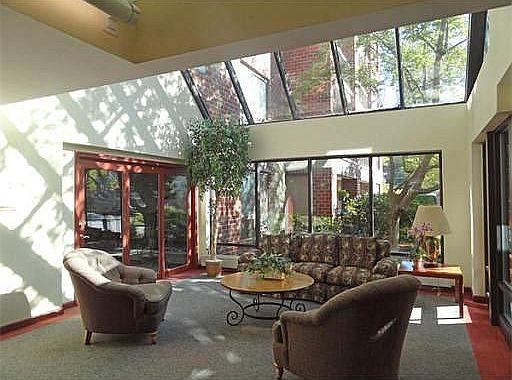 Entry Common Atrium