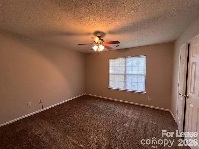 428 Goldstaff Ln — Photo 8