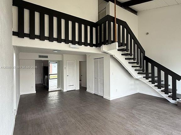 2nd image of 14310 NE 5th Pl