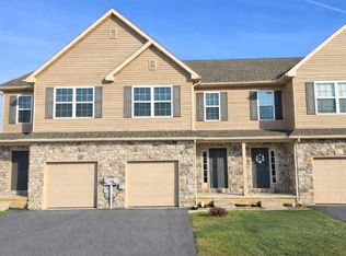 108 Linda Sue Ln, Myerstown, PA 17067