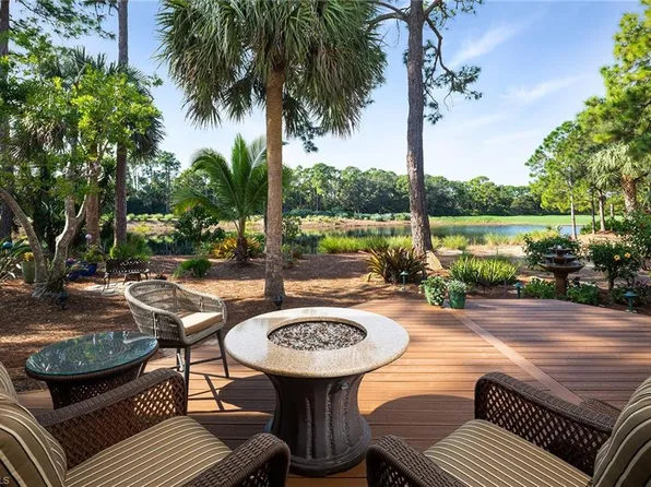 813 Barcarmil WAY, NAPLES, FL 34110