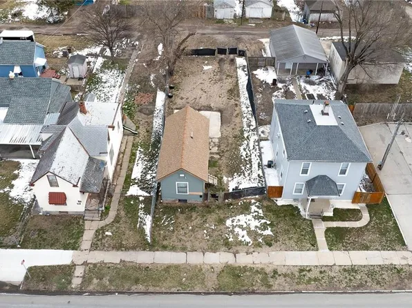 837 S 22nd St, Saint Joseph, MO 64507