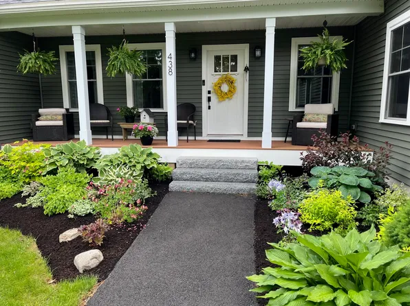 438 Chestnut Lane, Hermon, ME 04401
