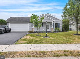 329 Eisenhower Dr, Chambersburg, PA 17201