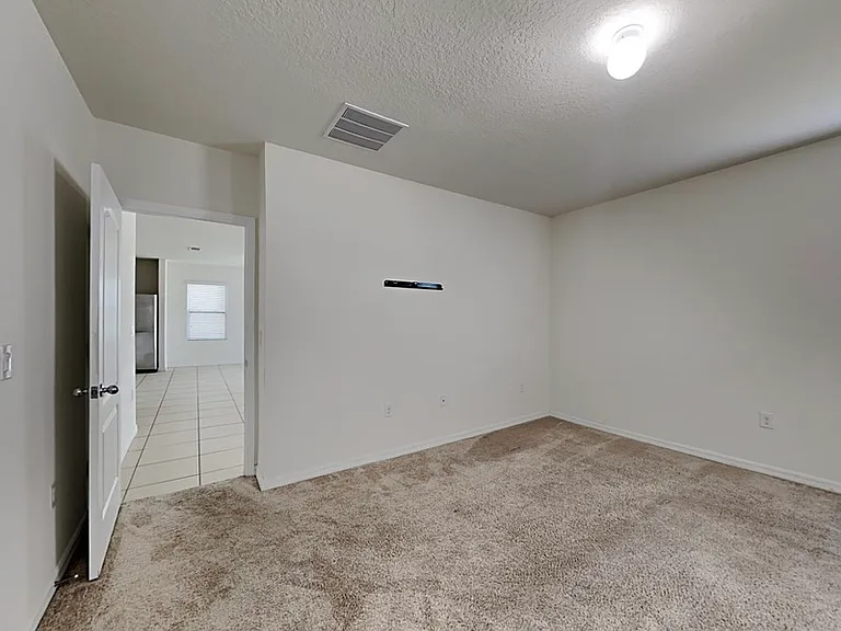 320 Aberdeen Dr — Photo 10
