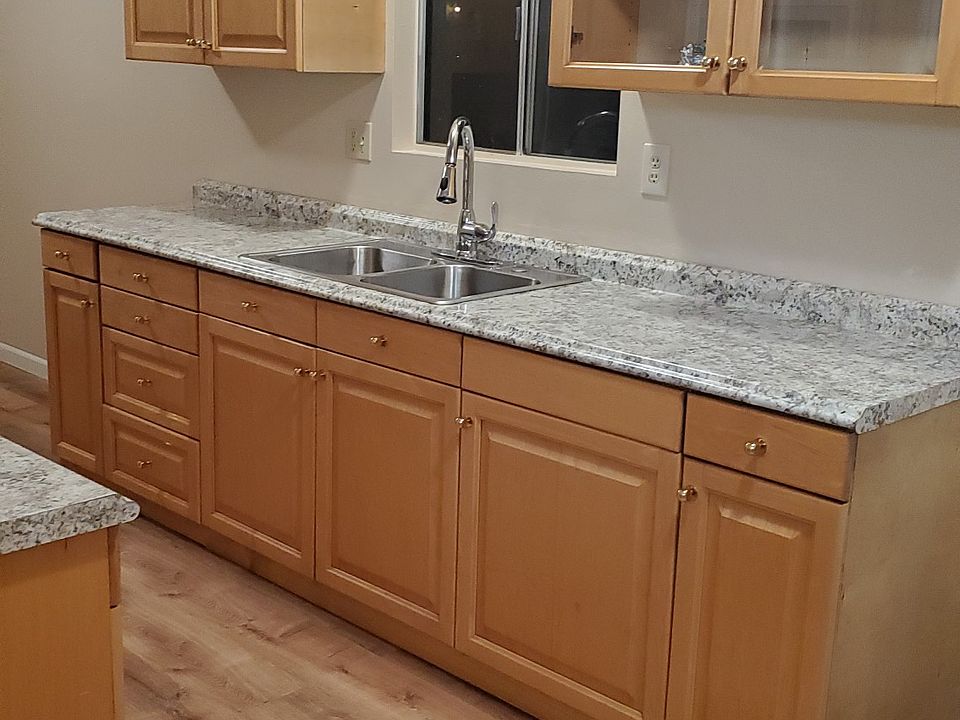 2nd image of 2169 Avenida Olivos