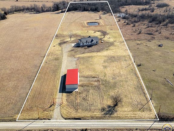 2nd image of 7406 SW Docking Rd