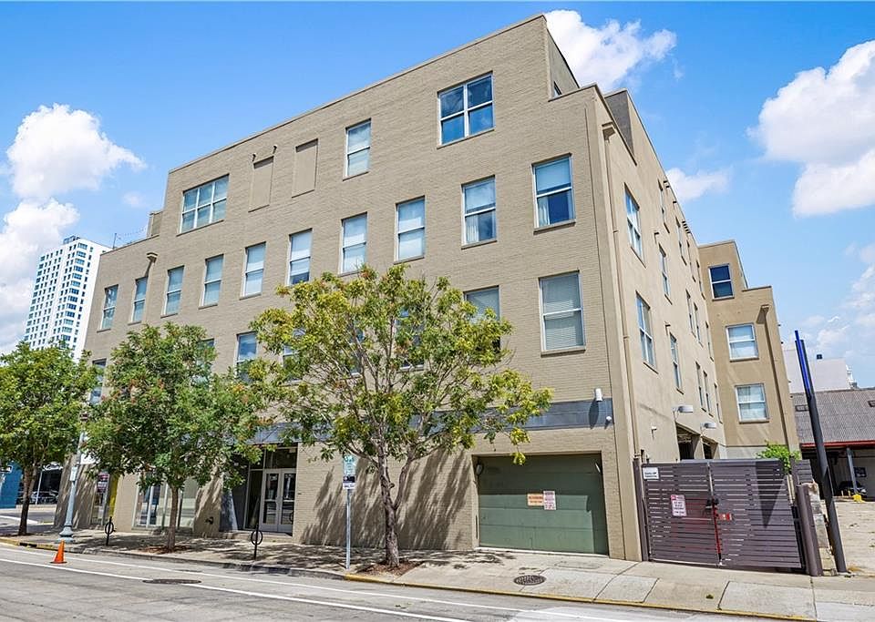 1st image of 835 Julia St APT 7