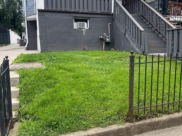 113 Belmont Ave #2/3 — Photo 22