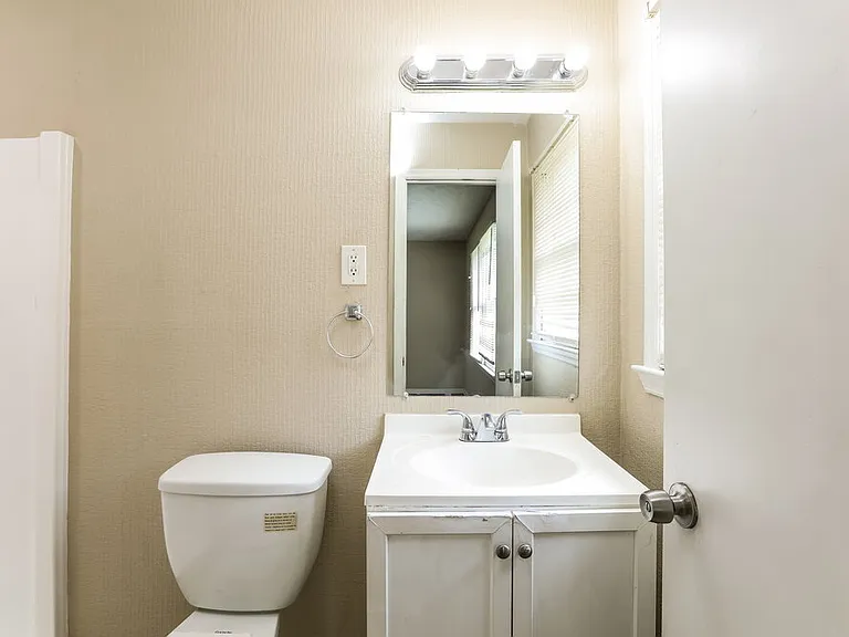 4649 Danna Dr — Photo 11