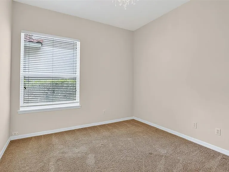 8506 Saint Marino Blvd — Photo 29