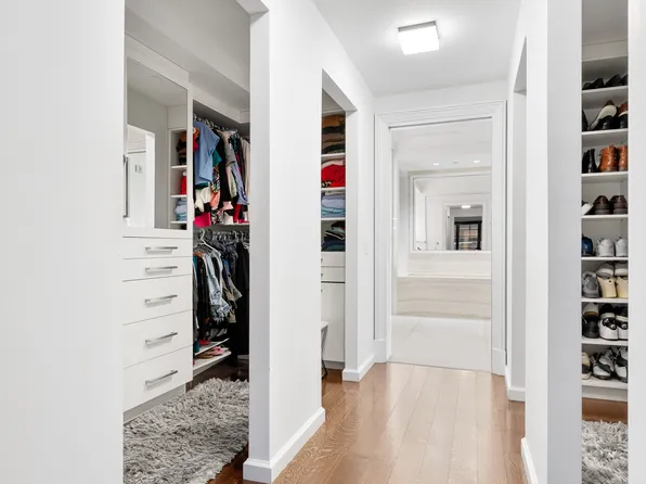 155 East 79th Street image 9 of 18