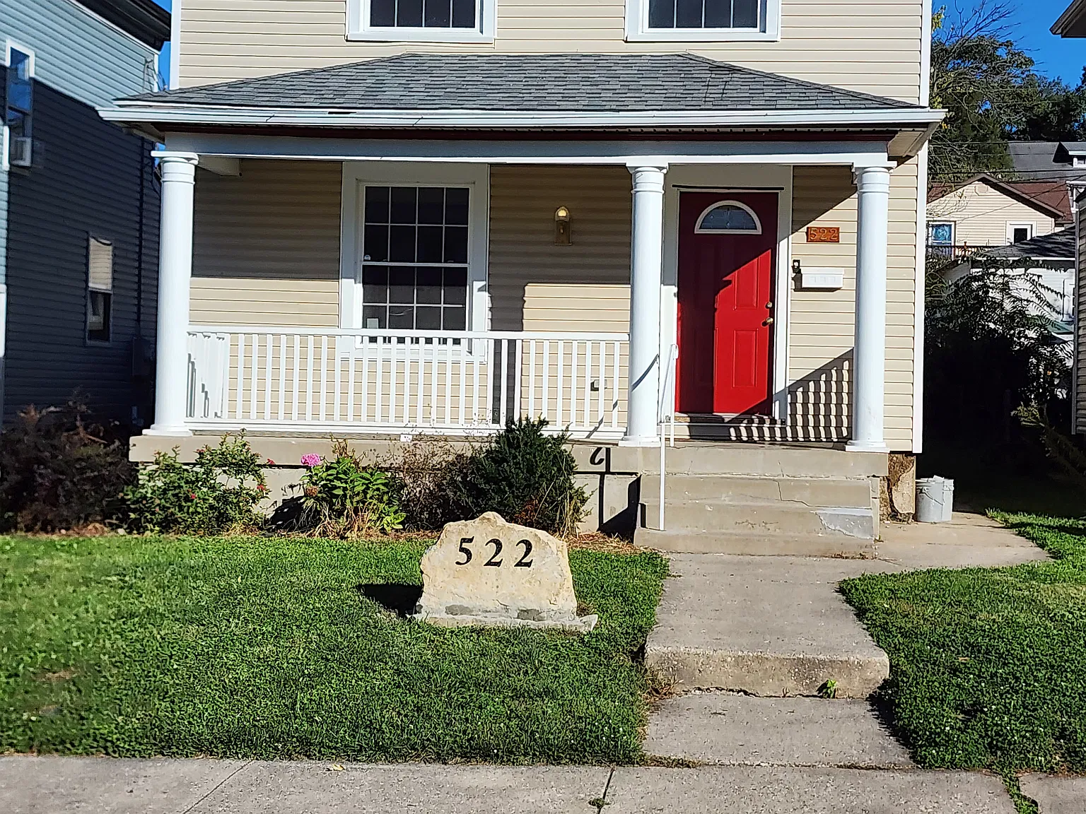 3 bed, 1310 sqft, $1,200 — Photo 1