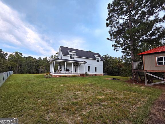 2nd image of 150 Fowler Rd