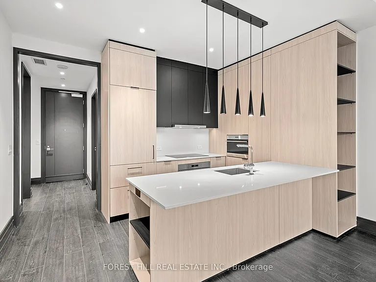 2 Avenue Rd #1304 — Photo 2