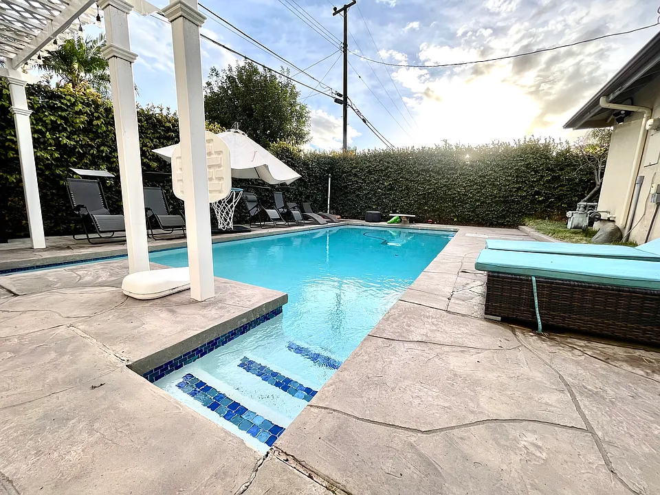 8092 Marseille Dr