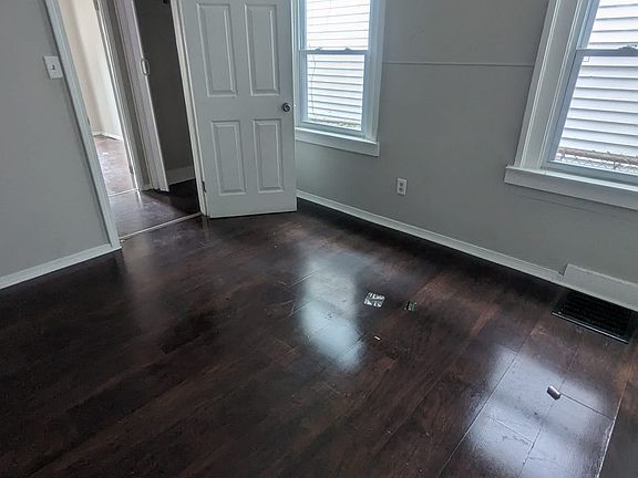 4th image of 57 Orchard St #A