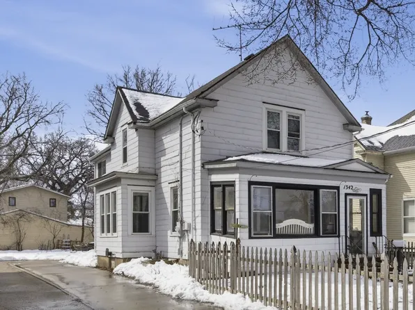 1342 3rd Ave S, Fargo, ND 58103