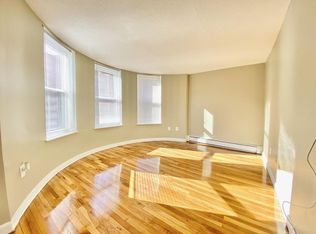 12 Albemarle Ct #12B, Boston, MA 02115