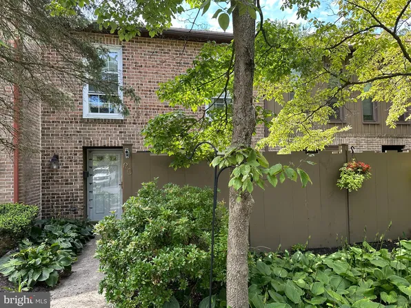 91 Burning Tree Ln, Reading, PA 19607
