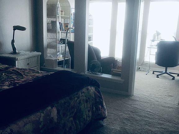5th image of 12 Lake Barnett Dr