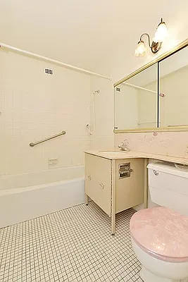 Sold by R New York | media 15