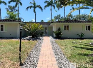 16060 SW 86th Ave, Palmetto Bay, FL 33157