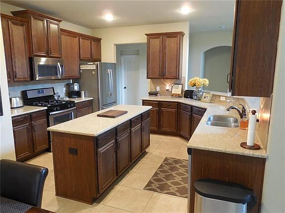 4th image of 9013 Weller Ln