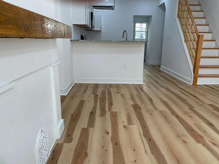 1731 N Dover St — Photo 13