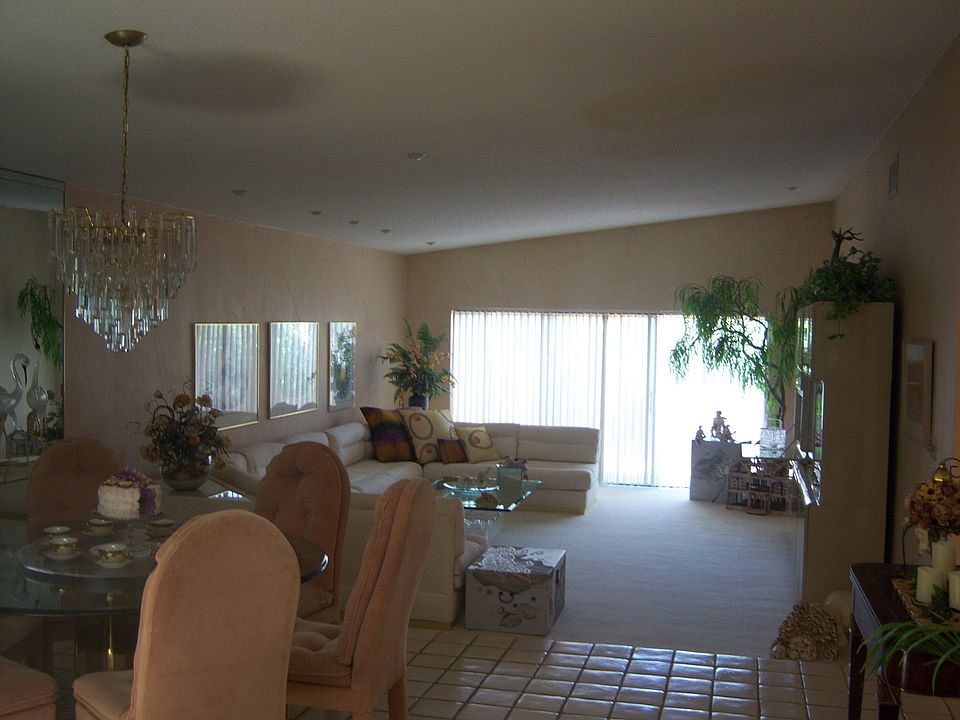 2nd image of 500 NE 195th St