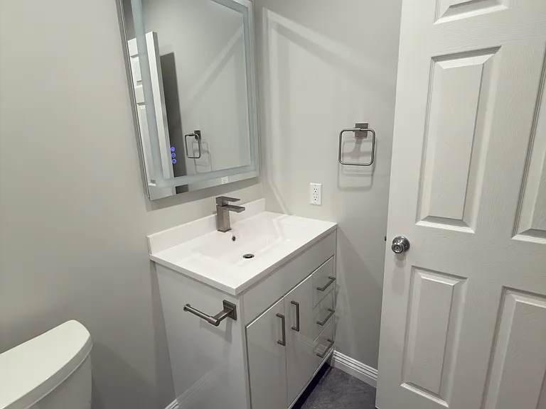 1433 Rock Glen Ave #14 — Photo 9