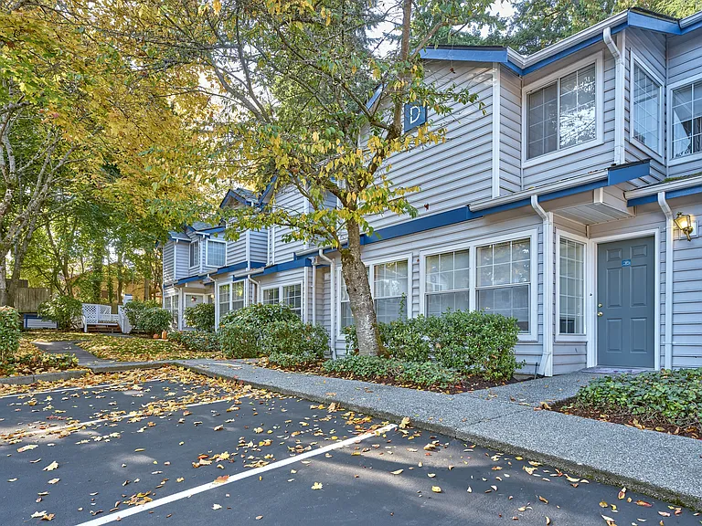 Edmonds Gateway — Photo 12