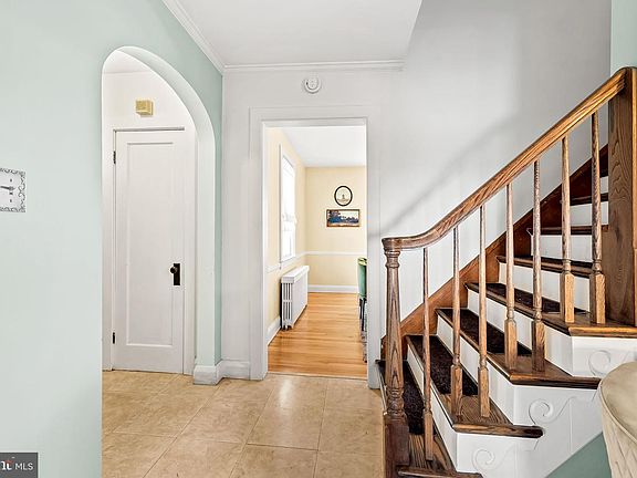 5th image of 13 Elmont Ave