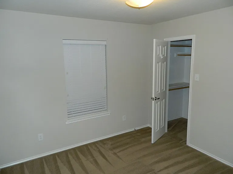 108 Pagoda Dr — Photo 6