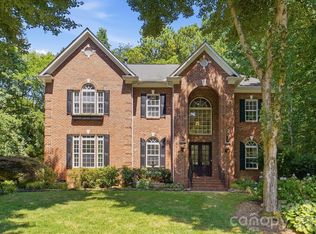 3529 Mountain Cove Dr, Charlotte, NC 28216