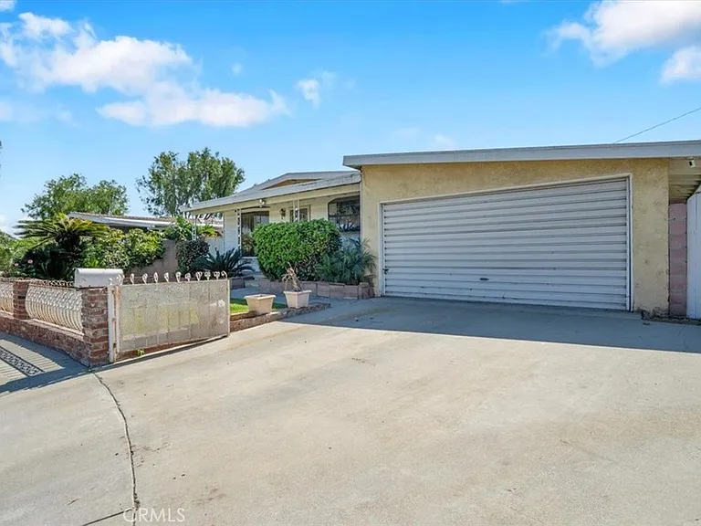 9241 Vicki Dr — Photo 3