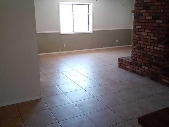 4th image of 1020 Merrill Ct