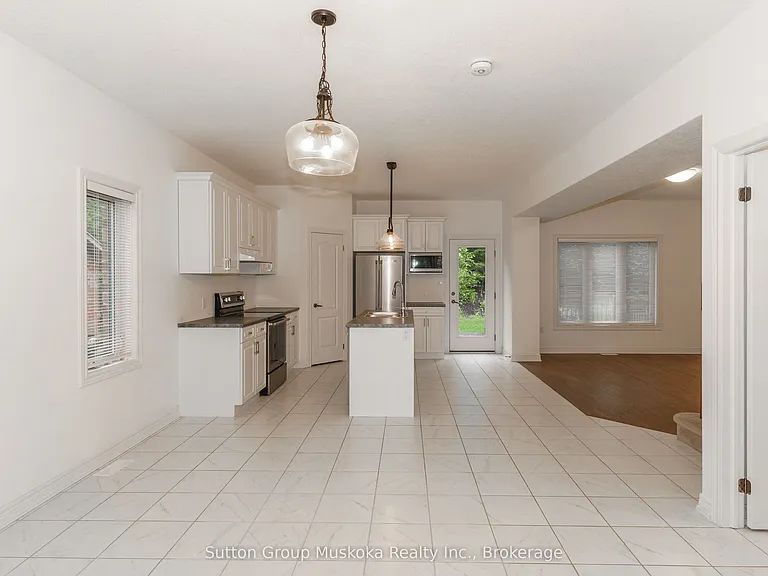 14 Braeside Cres — Photo 6