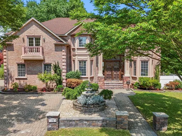 173 Haase Ave, Paramus, NJ 07652