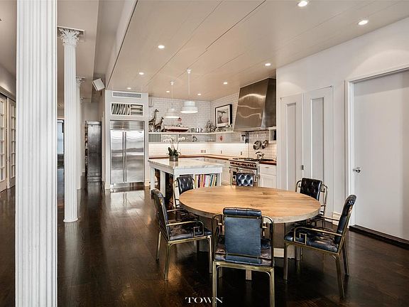 3rd image of 95 Franklin St #2-A