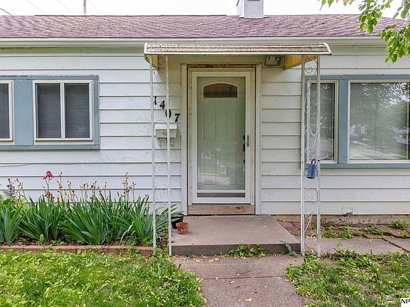 4th image of 1407 N 70th Ave