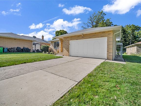 3rd image of 180 Westbrook Dr