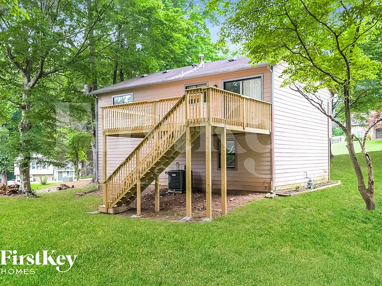 652 Sunfield Dr NW — Photo 15