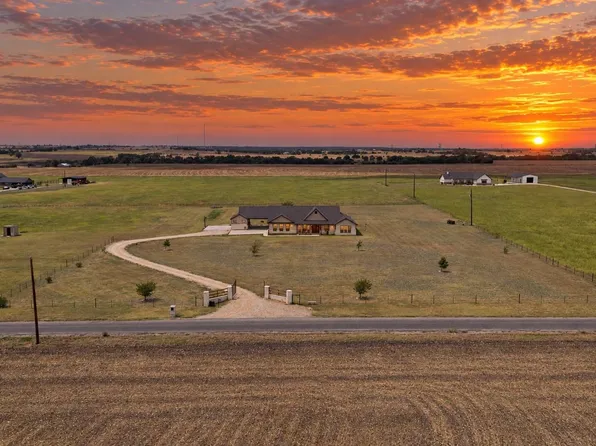 323 County Road 301, Granger, TX 76530